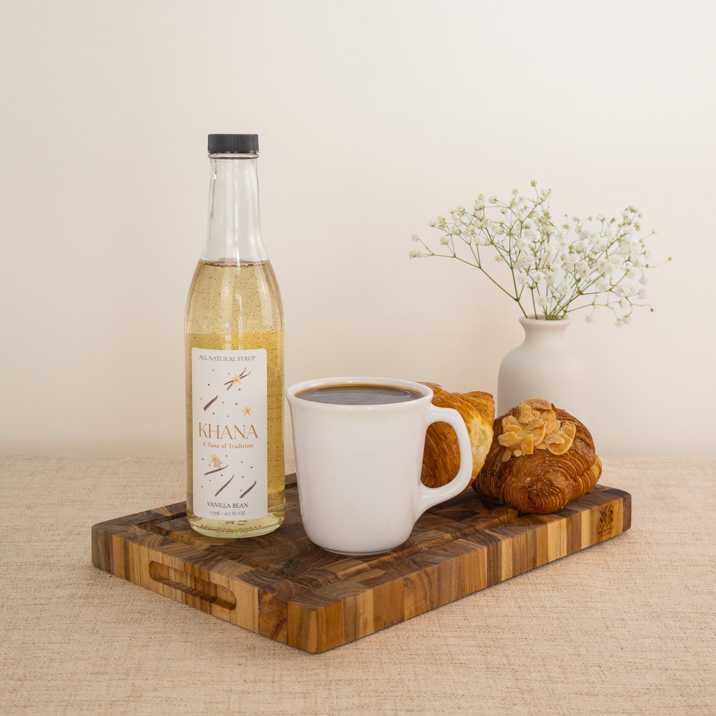 Khana Vanilla Bean syrup lifestyle - vanilla cold brew latte